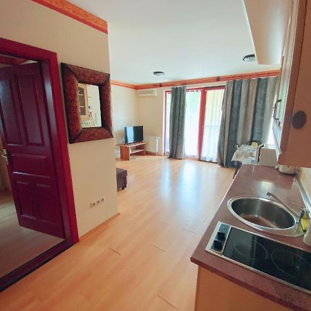 Ddb Apartman Siofok Bagian luar foto